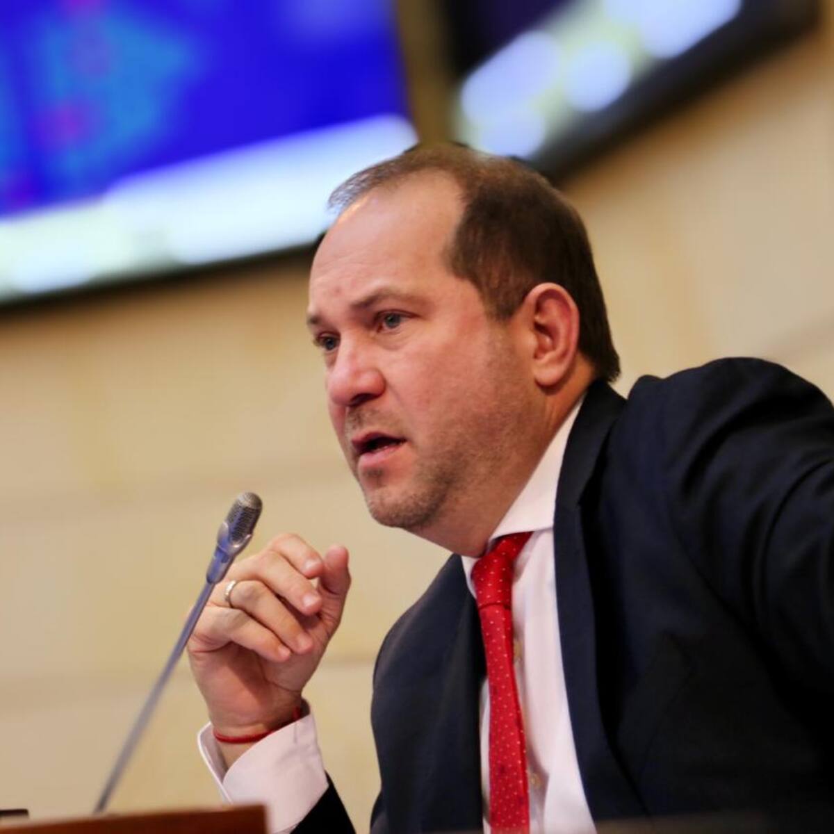 Senador Lidio García denuncia persecución política: se perfila como nuevo presidente del Congreso
