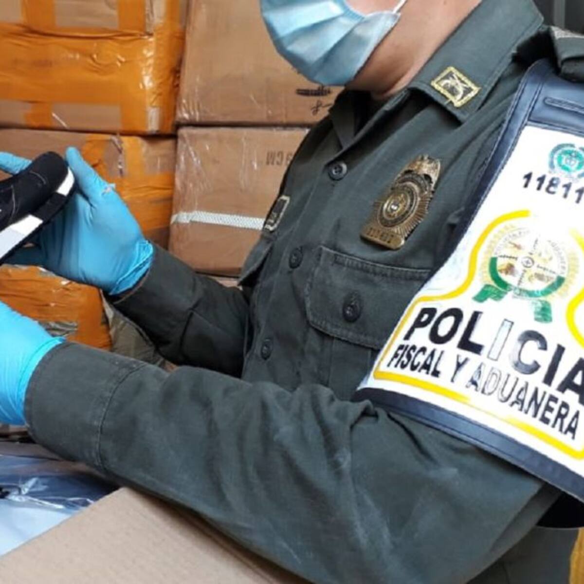 Policía Físcal y Aduanera incautó 22.300 pares de tenis de contrabando