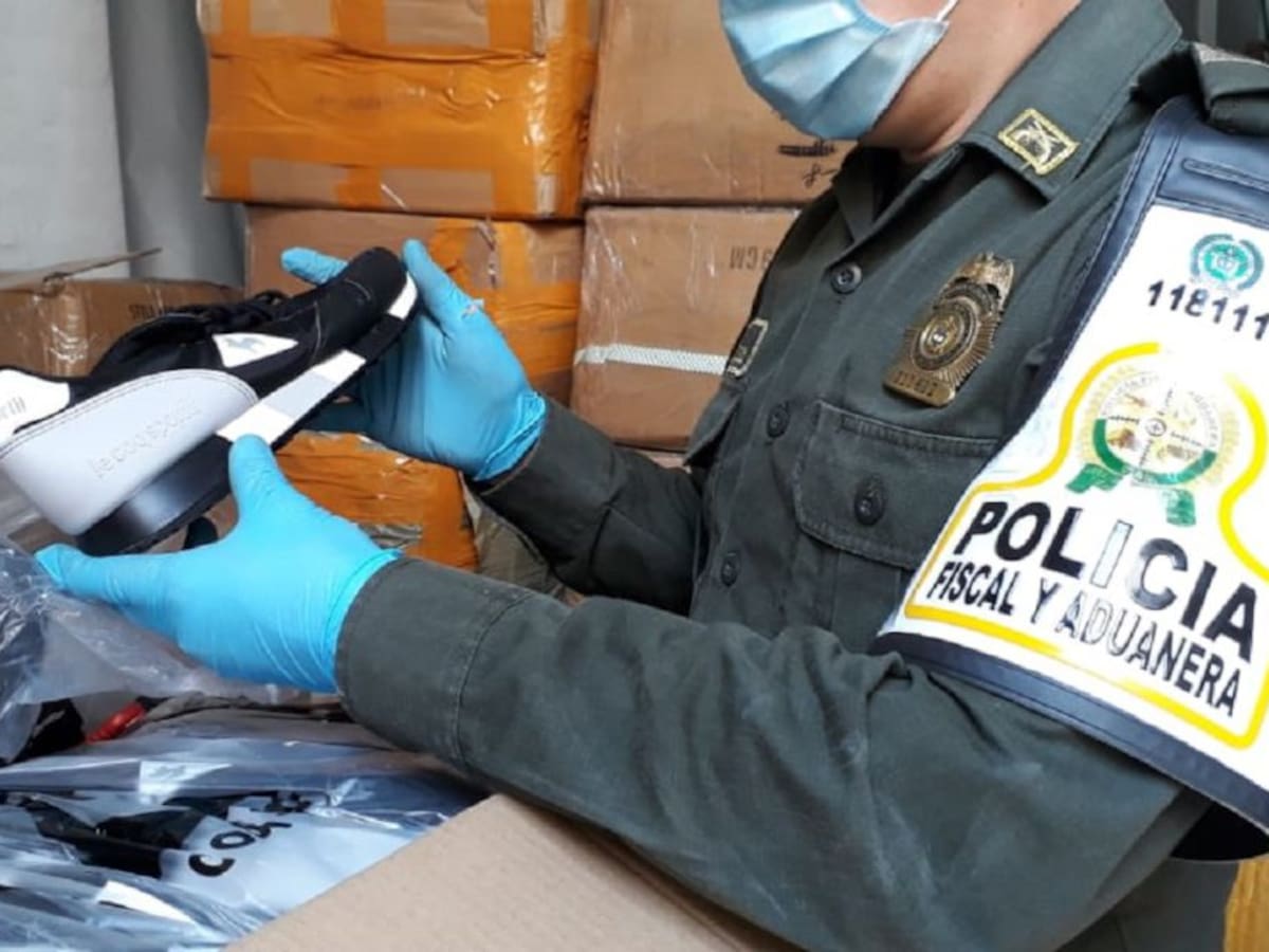 Policía Físcal y Aduanera incautó 22.300 pares de tenis de contrabando