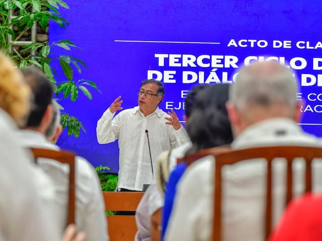 El presidente de Colombia, Gustavo Petro durante los diálogos de paz con el ELN. Foto: Presidencia de la República.