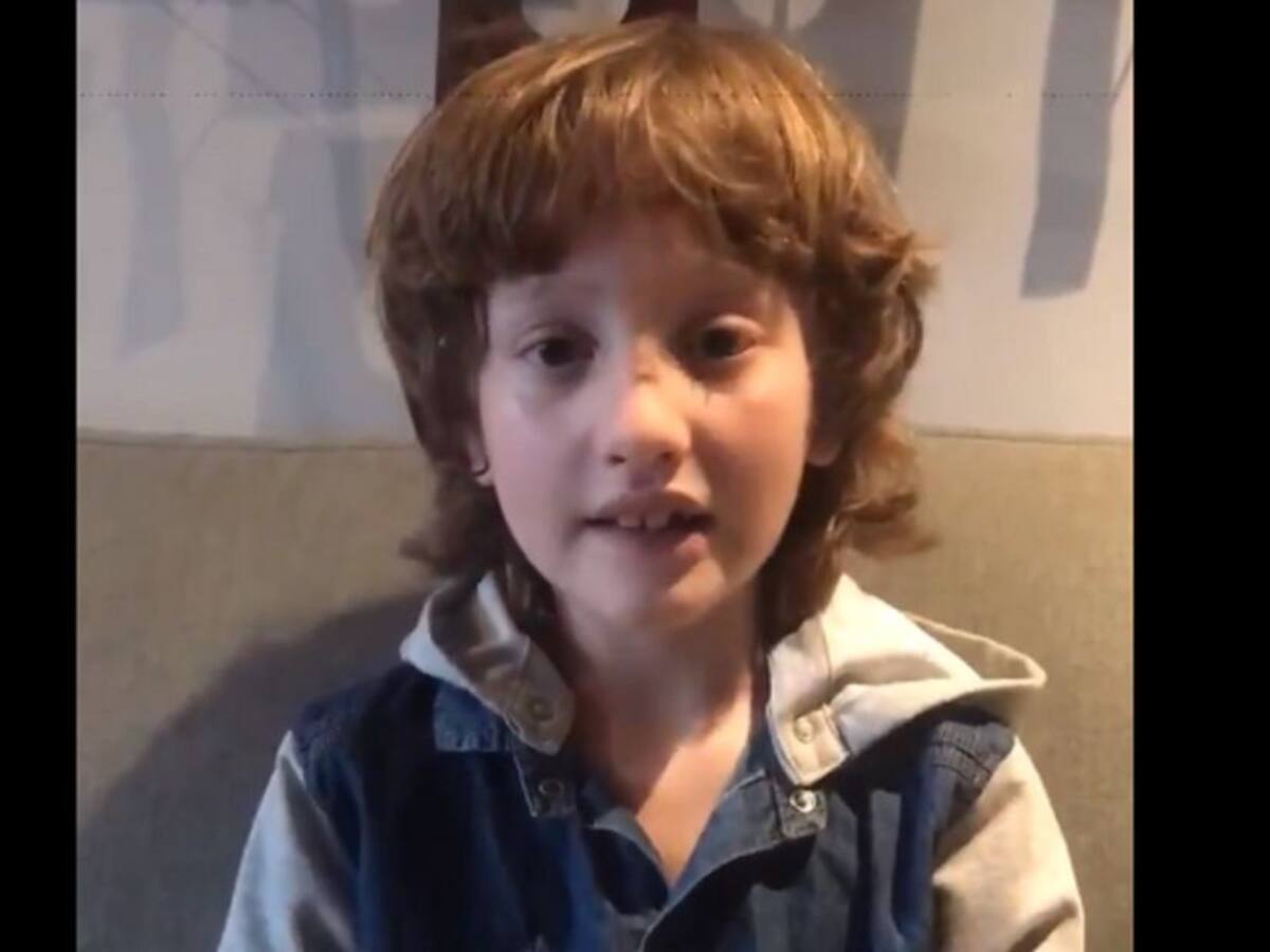 Niño en Medellín envía mensaje al Presidente para reabrir los colegios