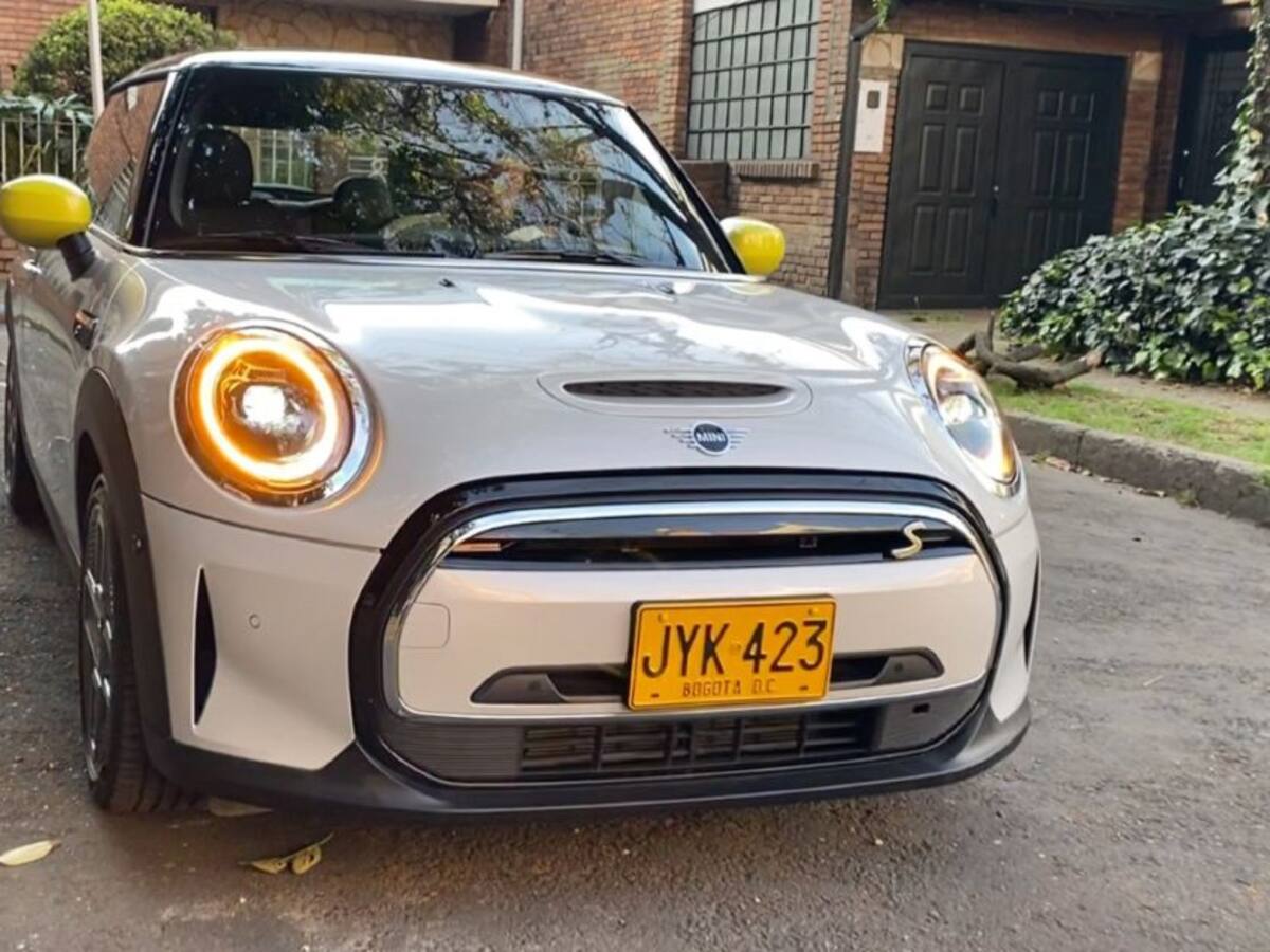 Mini Cooper SE: El auto eléctrico que regenera energía mientras desacelera