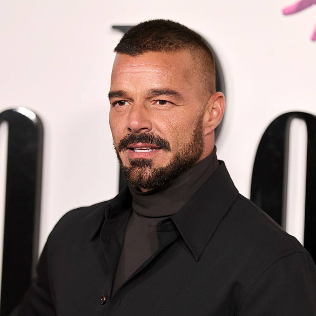 Ricky Martin celebra el triunfo de Bad Bunny el domingo en los premios Grammy en una carta abierta