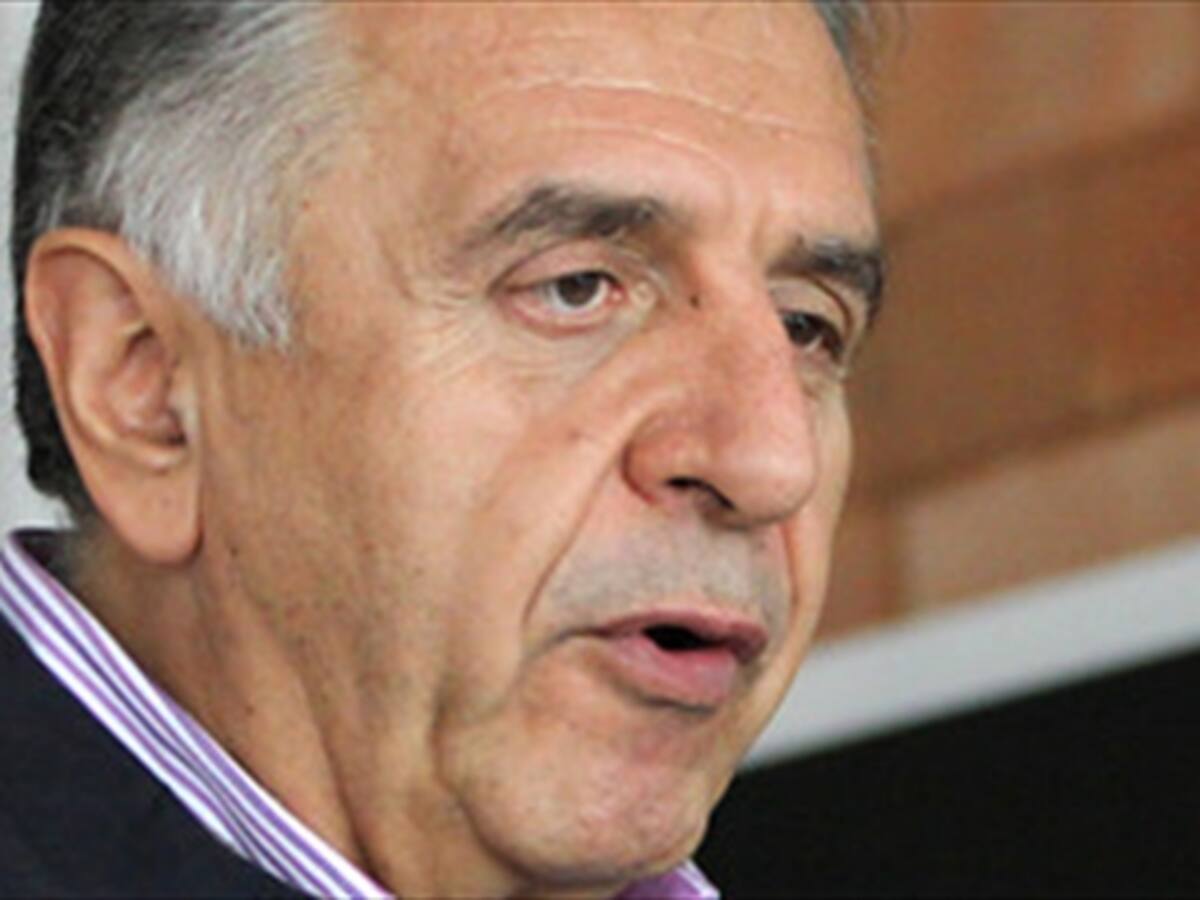 Mintrabajo y la CGT exigen liberación de militares secuestrados