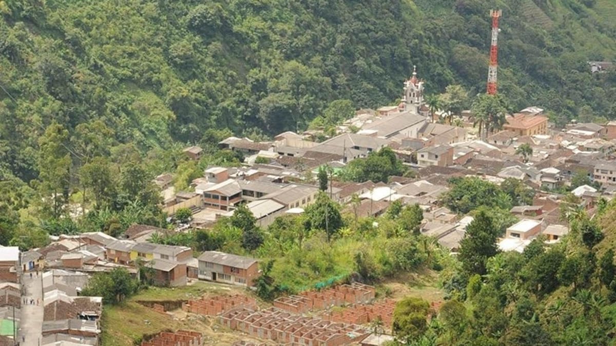Dos soldados asesinados y dos heridos en medio de operativos contra el Clan del Golfo en Antioquia
