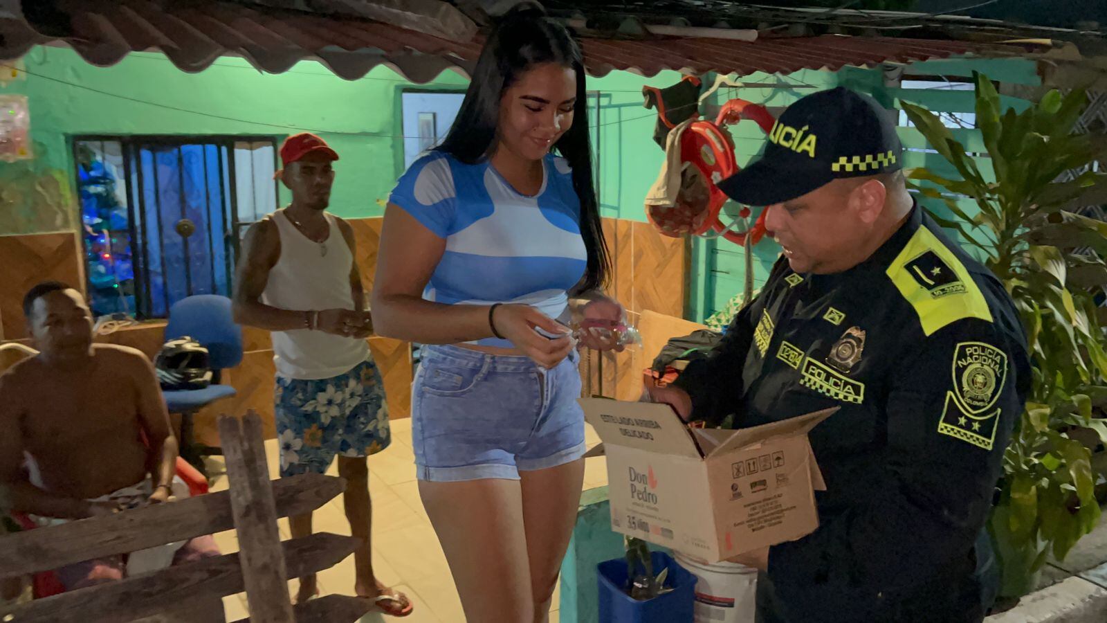 4 personas capturadas, 13 kilos de pólvora y 50 pastillas de clonazepam incautadas en Cartagena