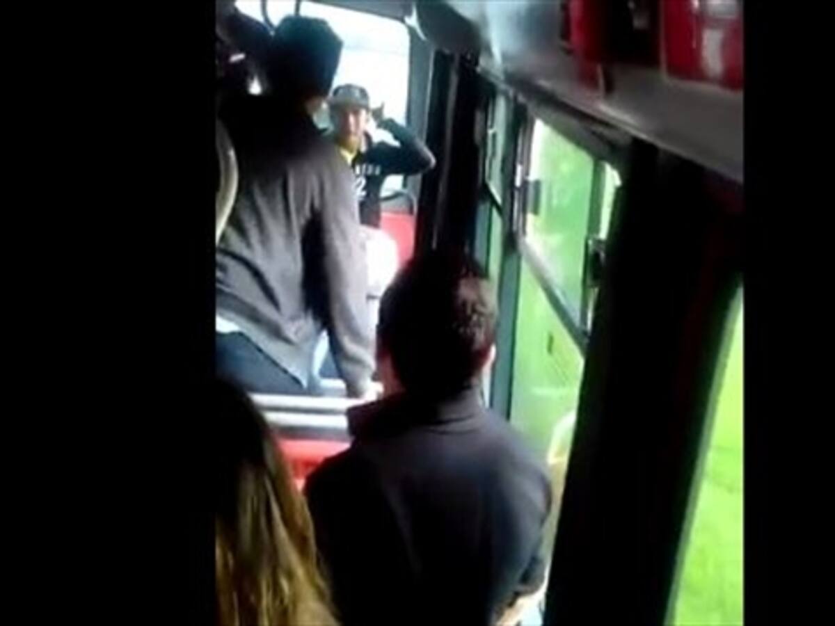 Se conoce otro caso de atraco en Transmilenio - video