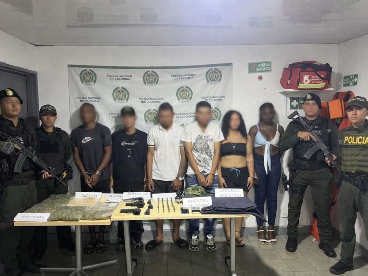 Capturan ocho presuntos delincuentes que robaban motos en la vía nacional entre El Cerrito y Ginebra