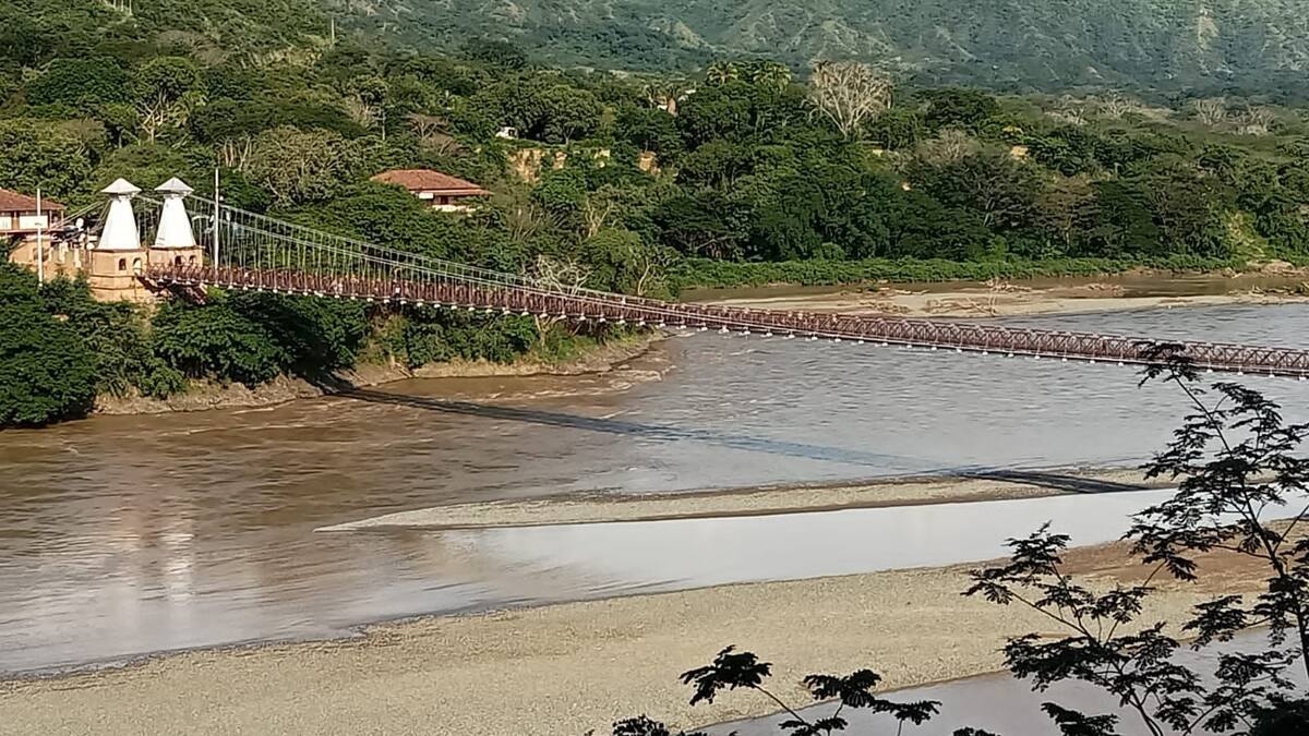 Hallaron un cuerpo en el río Cauca que podría ser del auxiliar del policía desaparecido en Fredonia