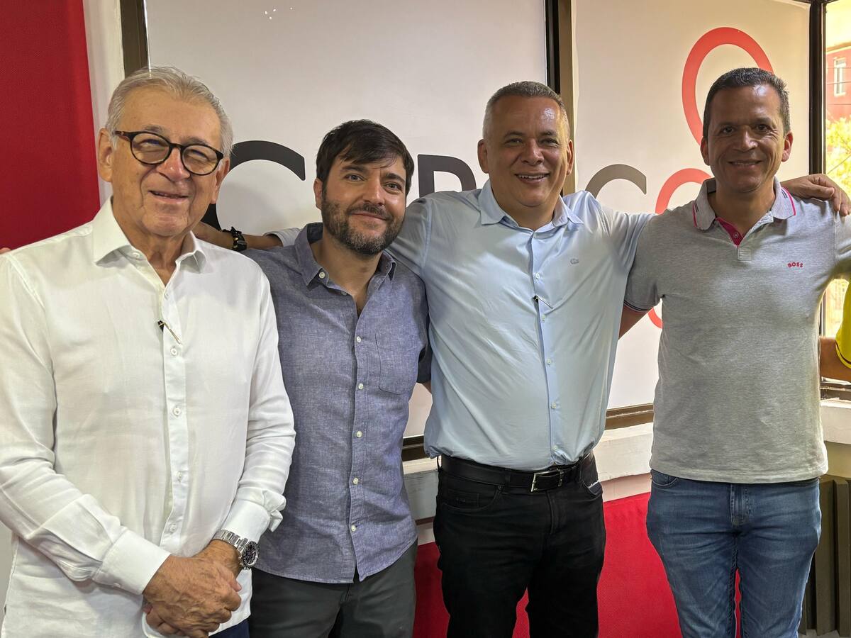 Exalcaldes tendrán precandidato a la presidencia de Colombia