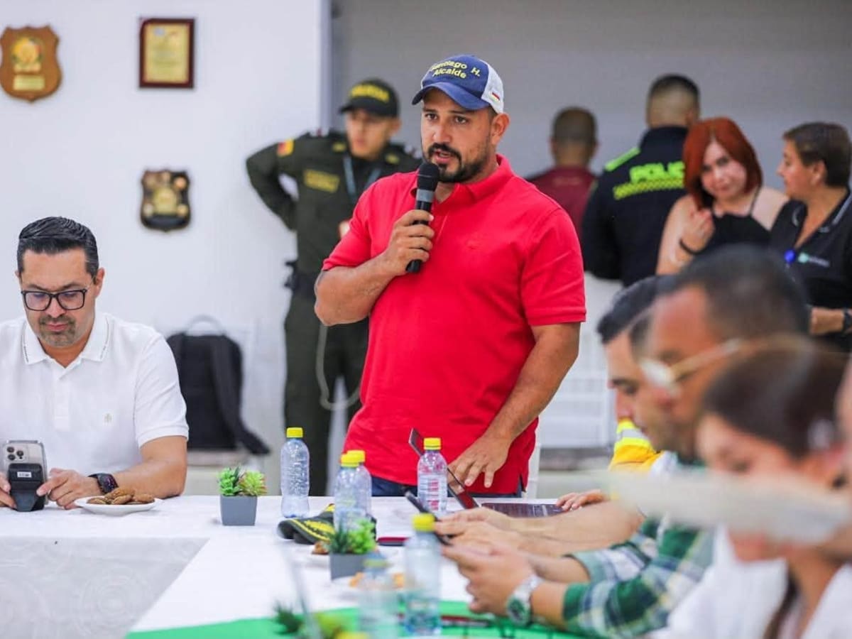 “Apagamos, pero nos prenden otro”: alcalde de Coello sobre extraña reactivación de incendios