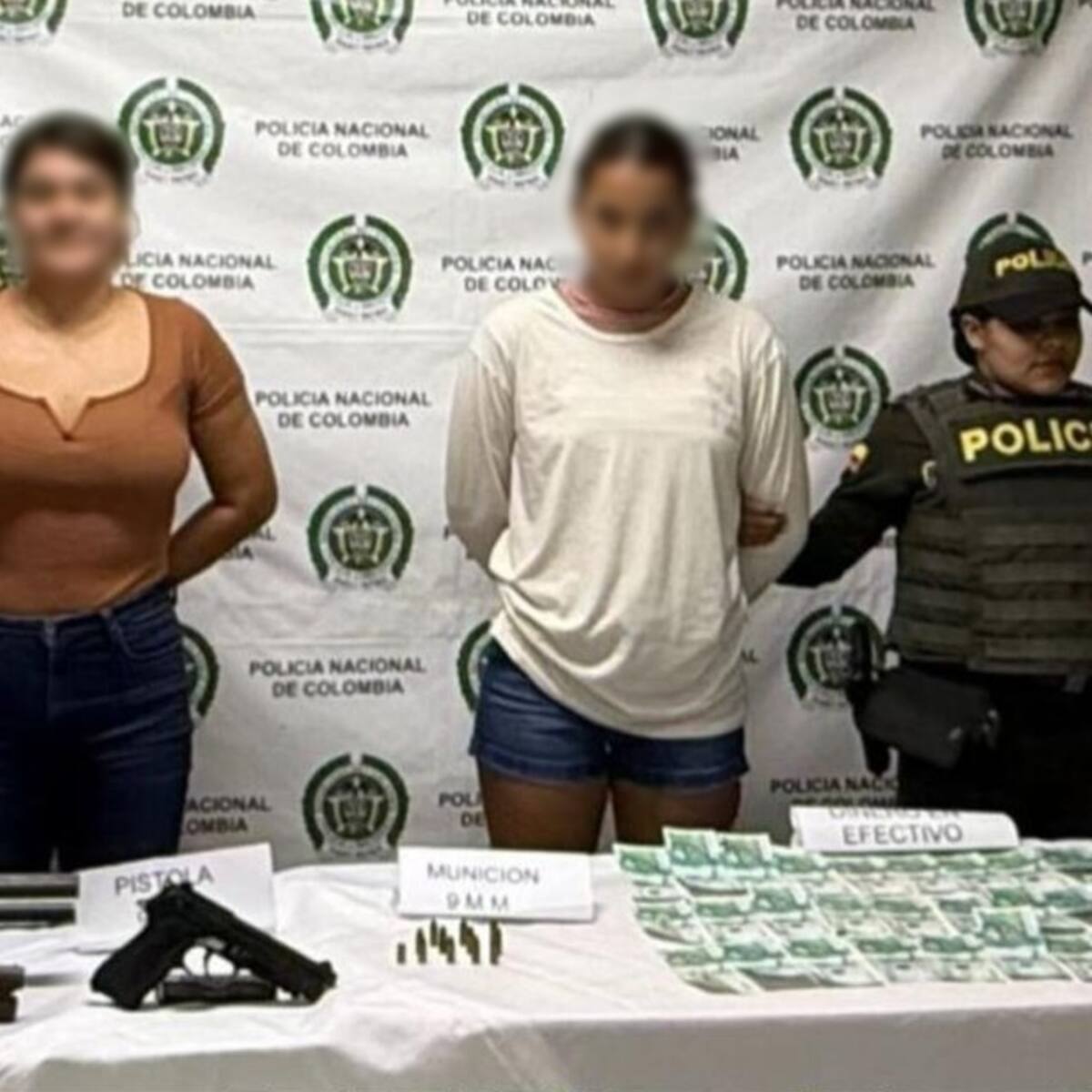 Dos mujeres capturadas en Tarazá están acusadas de extorsionar y desplazar a la comunidad