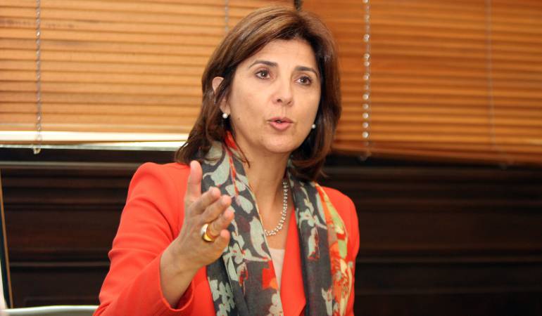 María Ángela Holguín, canciller.