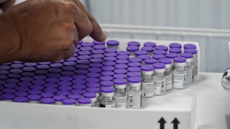 Empresas confirman conversaciones con laboratorios para aquirir vacunas