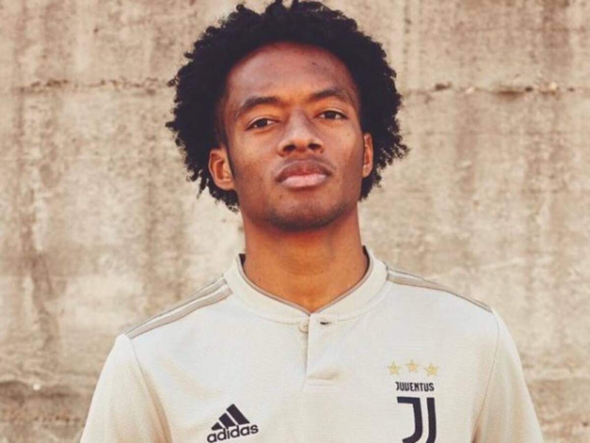 Cuadrado presentó la hermosa camiseta de visitante que tendrá la Juventus