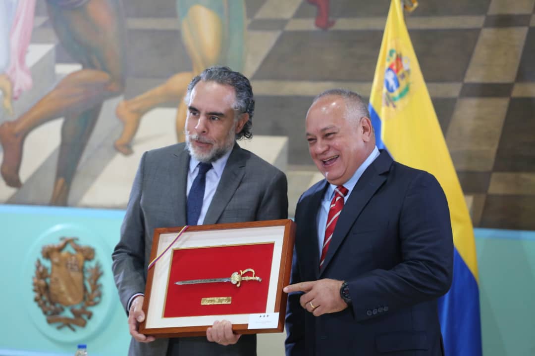 Armando Benedetti con Diosdado Cabello. Foto AN