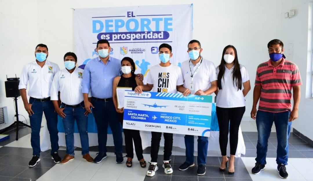 Joven futbolista viaja a México