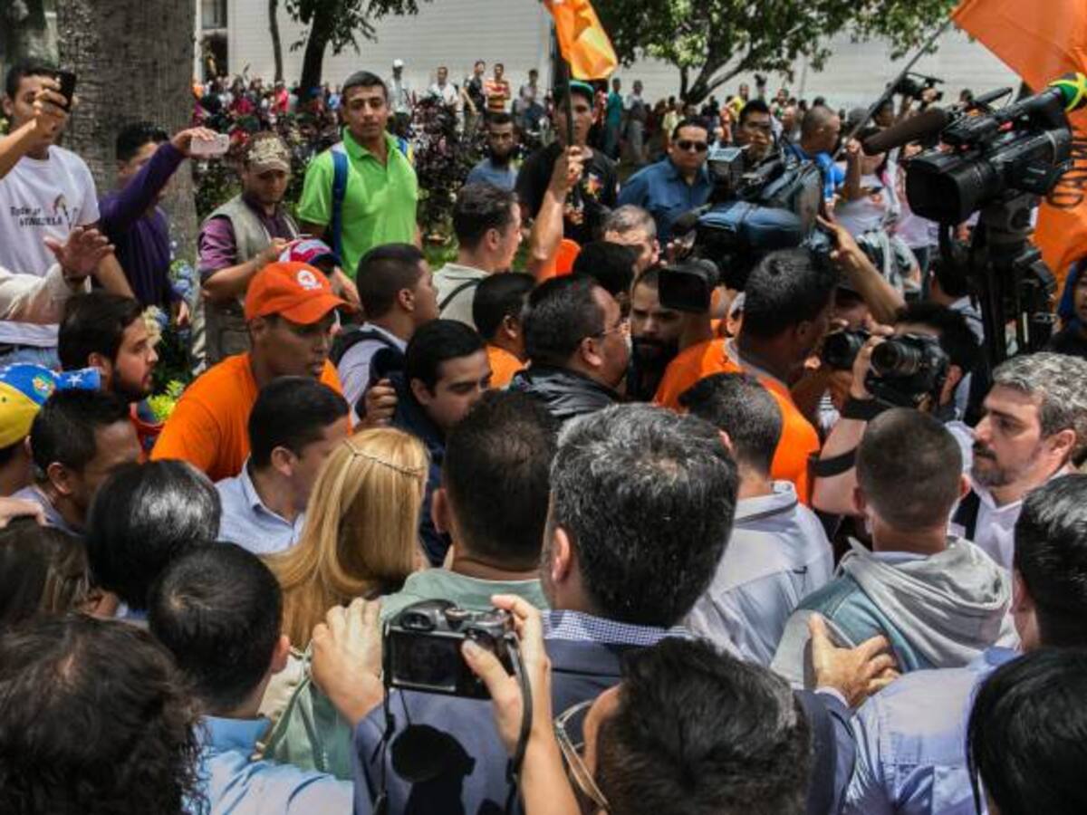 Tendencias en Twitter se mueven con #ColombiaConLeopoldo