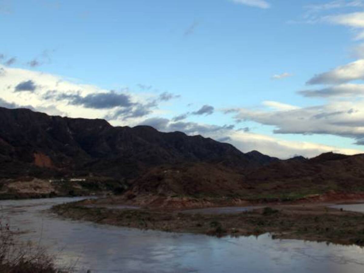 Pescadores artesanales son afectados por el cese de actividades de El Quimbo