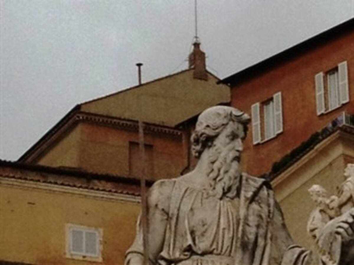 Del "Extra Omnes" al "Habemus Papam", el ritual del Cónclave