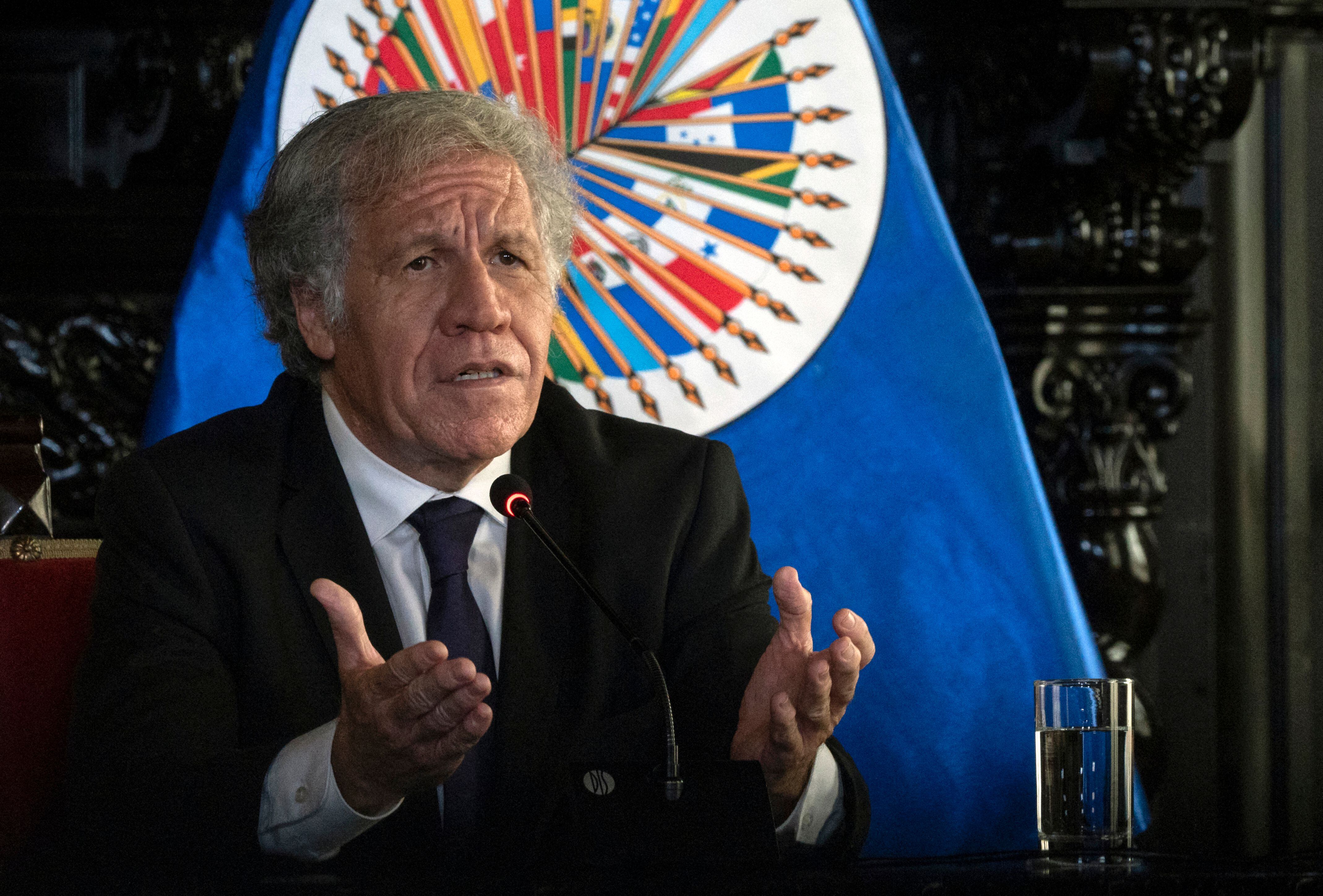 Almagro habría viajado 34 veces con subordinada de la OEA con quien mantuvo relación