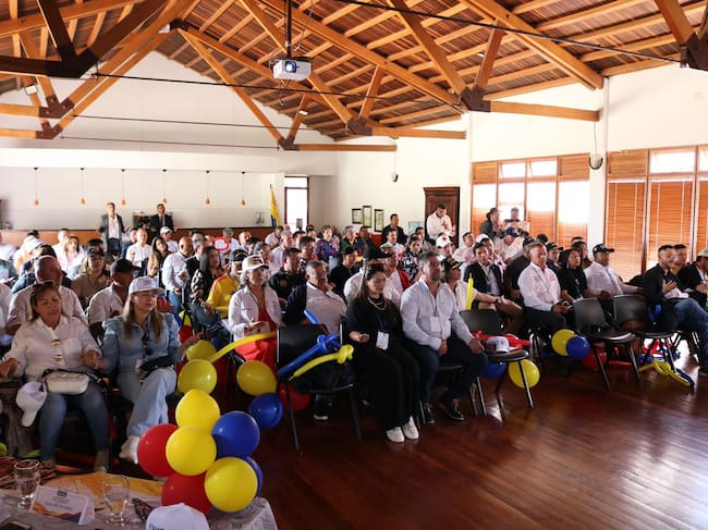 Líderes de los 123 municipios y 13 provincias participaron en Villa de Leyva en la Primera Convención de Dirigentes hacia la “Boyacá Milagro”, donde definieron una ruta de organización territorial y una iniciativa para apoyar la reconstrucción tras el terremoto.