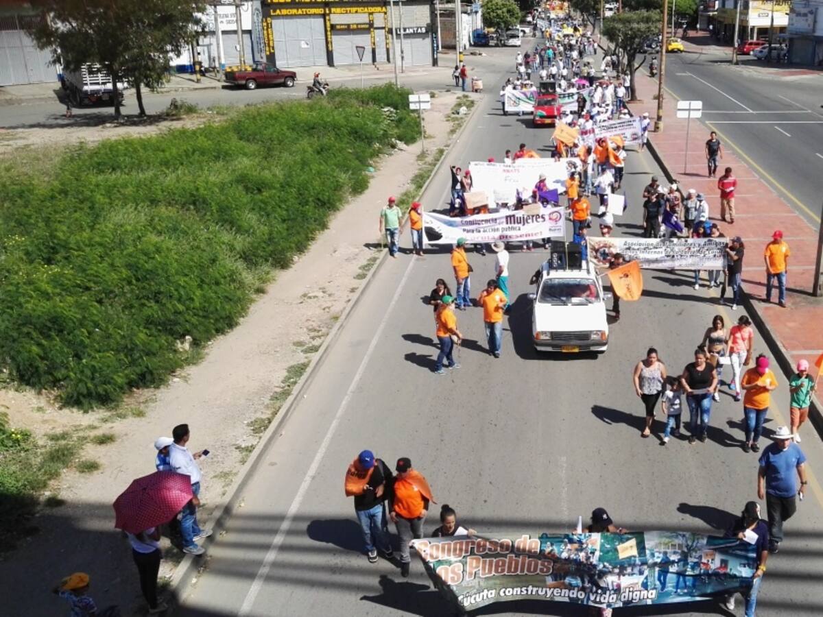 Con marchas y caravanas sindicatos preparan paro nacional