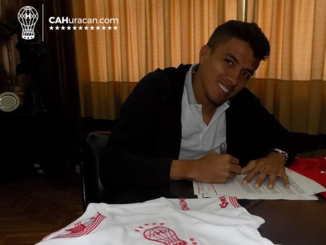 Andrés Felipe Roa firmó contrato con Huracán de Argentina