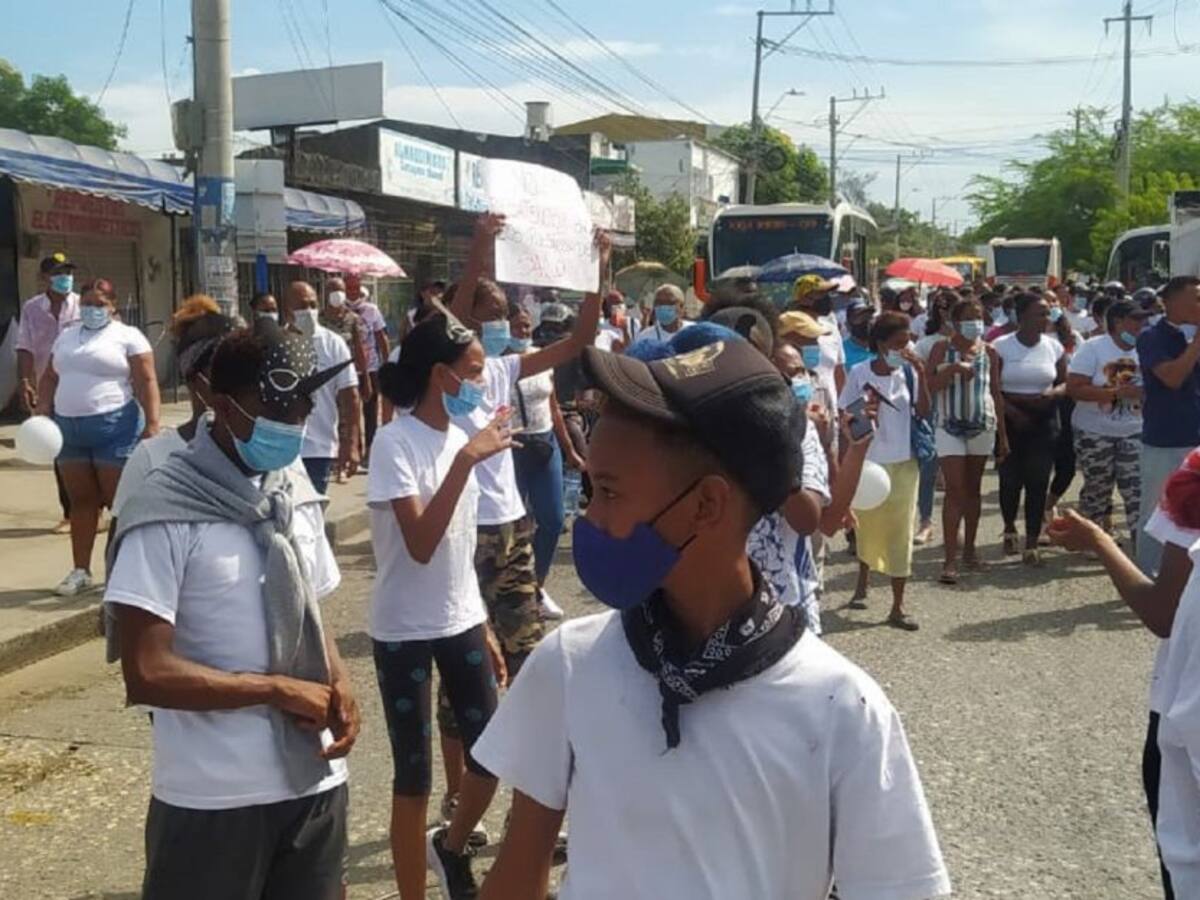 Habitantes de Ricaurte protestaron para exigir acciones contra el dengue