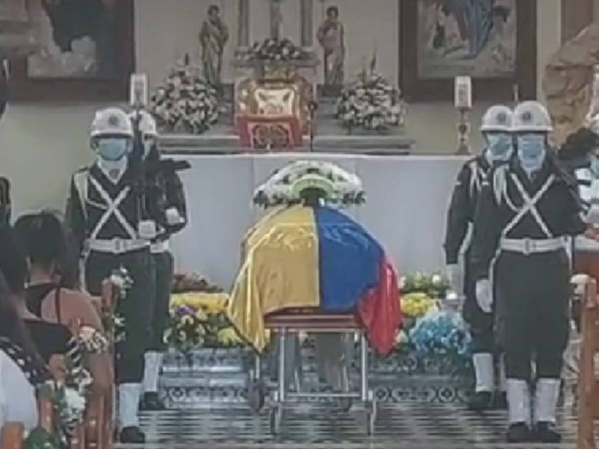 Con honores se cumplieron las exequias del patrullero asesinado en Bolívar