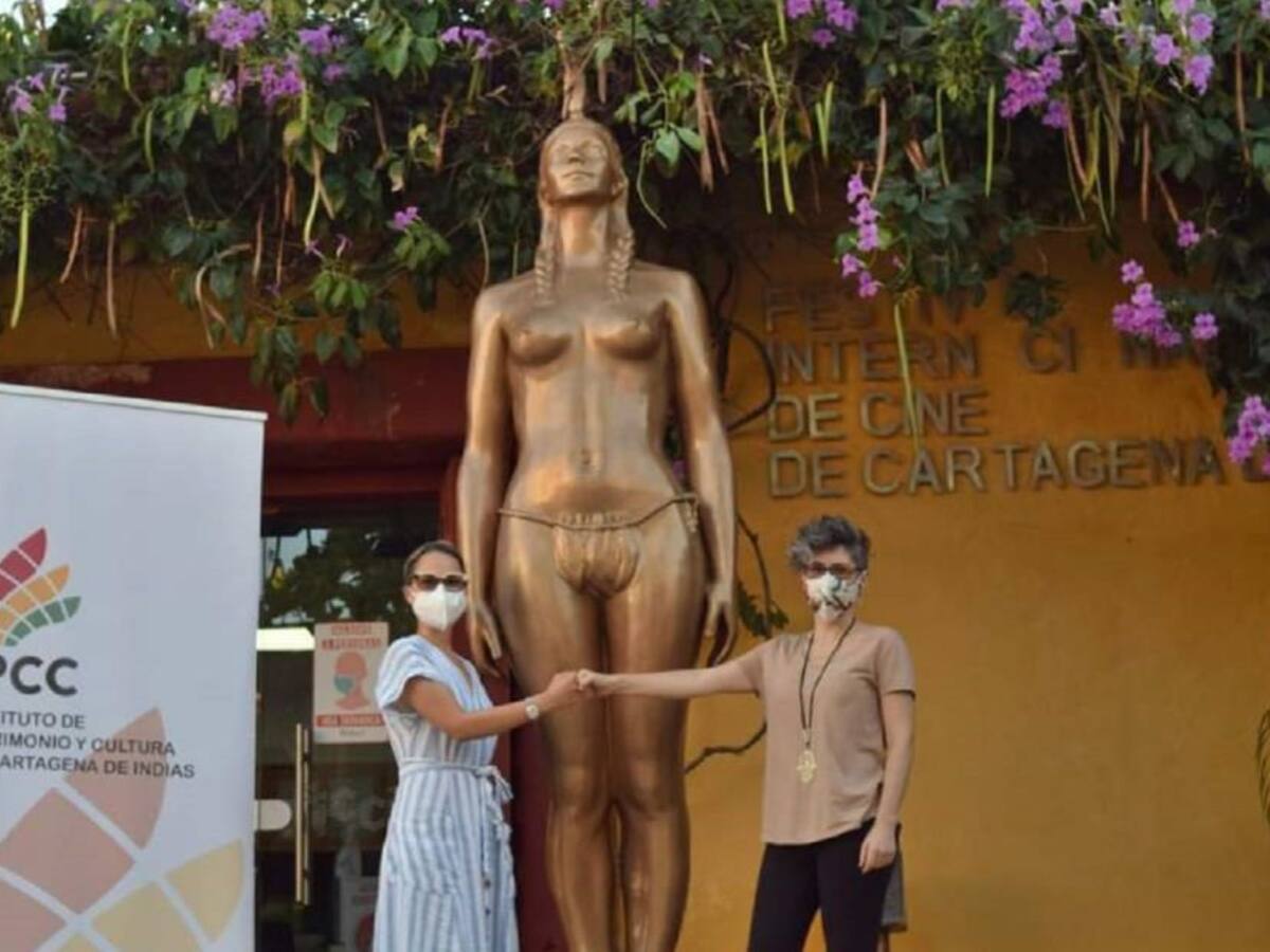 IPCC entregó maletas llenas de películas para bibliotecas de Cartagena