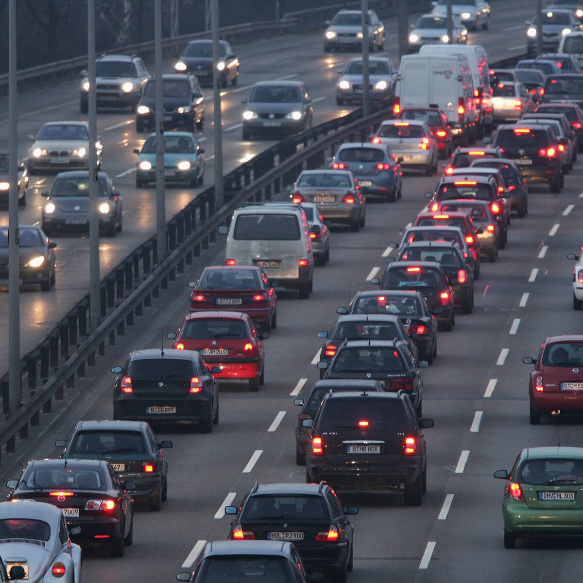 Unión Europea logró acuerdo con Alemania sobre la ley de autos sin CO2