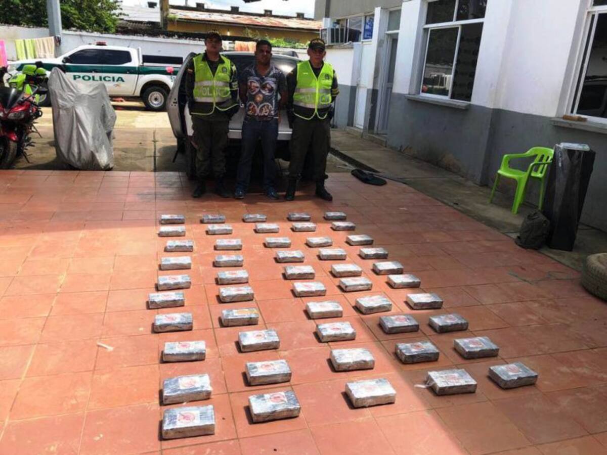 Policía de Bolívar incautó 50 kilos de coca en cercanías de El Carmen