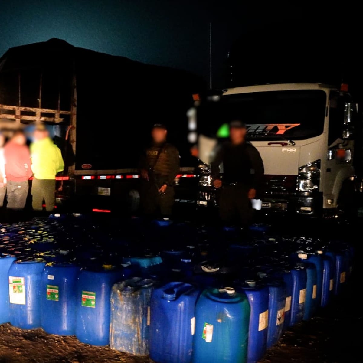 Incautan insumos para producir 70 toneladas de cocaína en la vía Bogotá–Villavicencio
