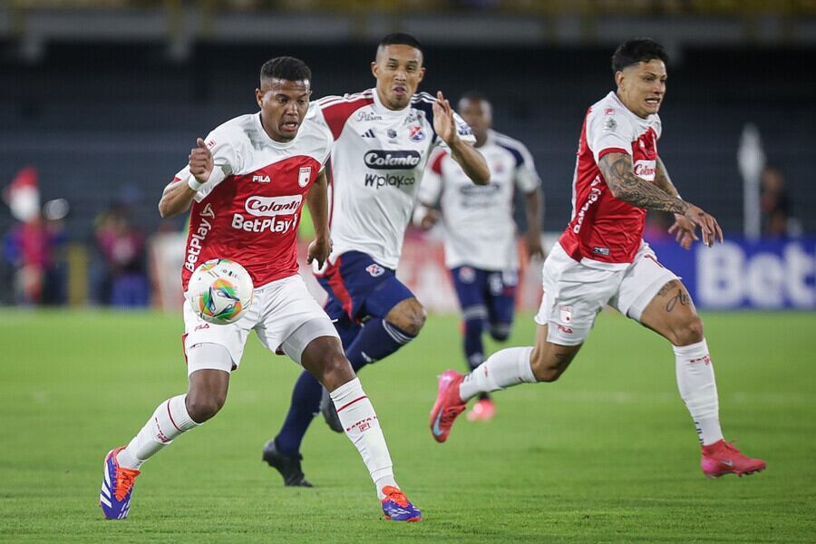 Duelo de Liga entre Independiente Santa Fe e Independiente Medellín / Colprensa