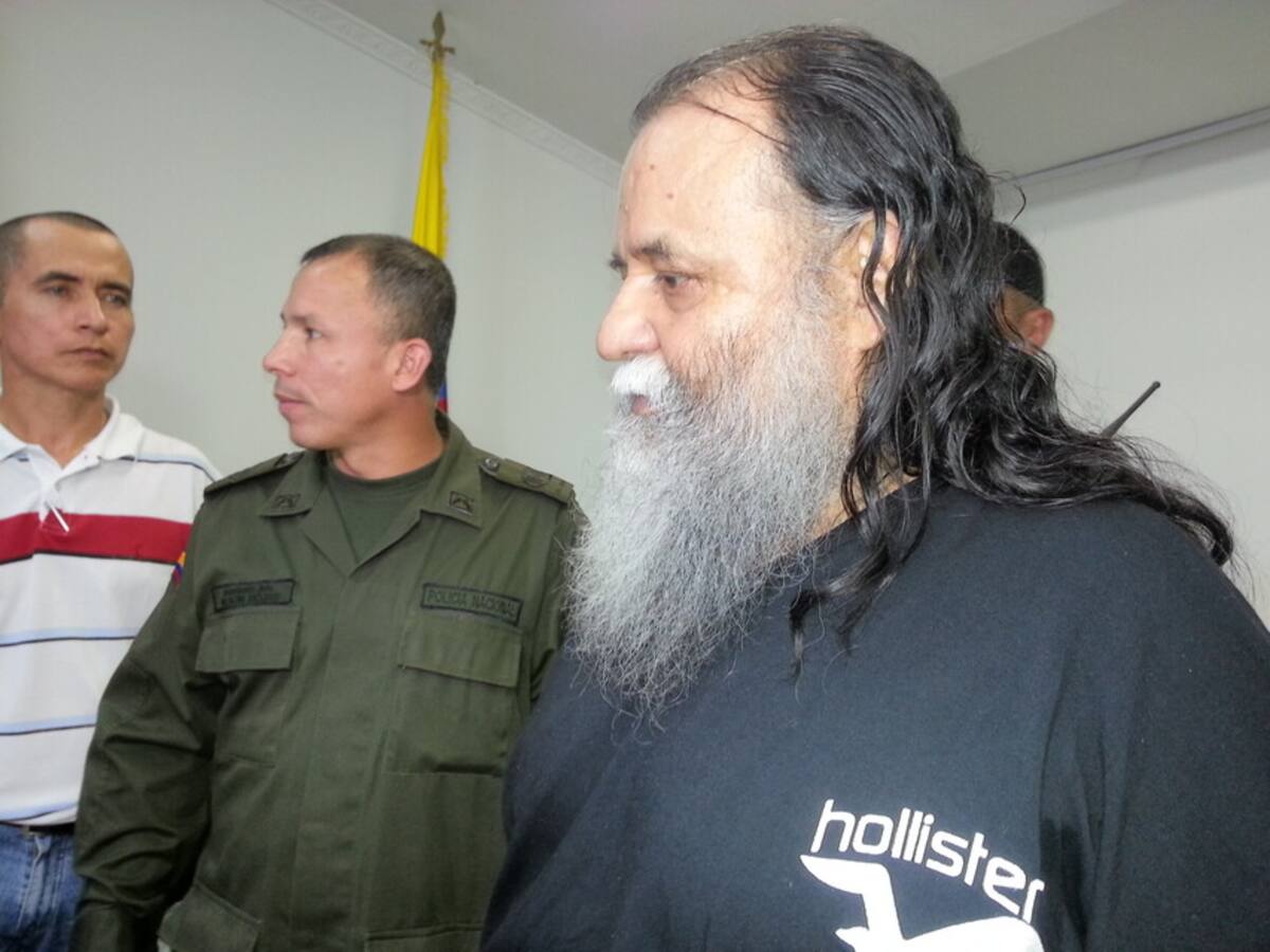 Ayudamos a Hugo Chávez a montarlo en el poder: ‘Martín Sombra’, exguerrillero de las Farc