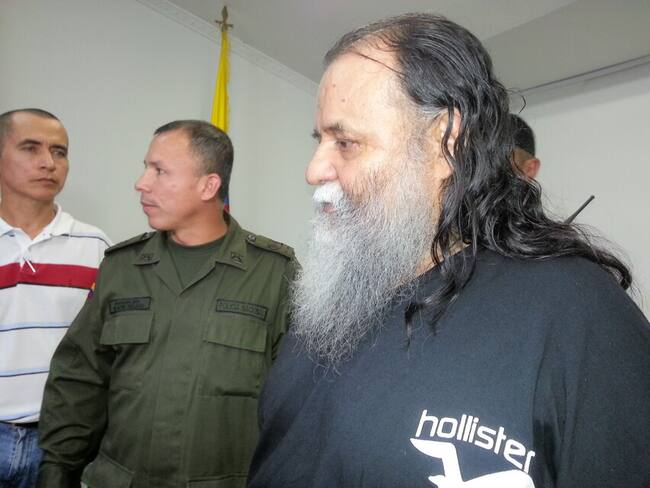 Ayudamos a Hugo Chávez a montarlo en el poder: ‘Martín Sombra’, exguerrillero de las Farc