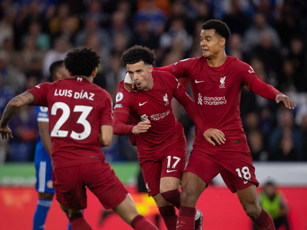 Liverpool golea al Leicester y sueña con la Champions League