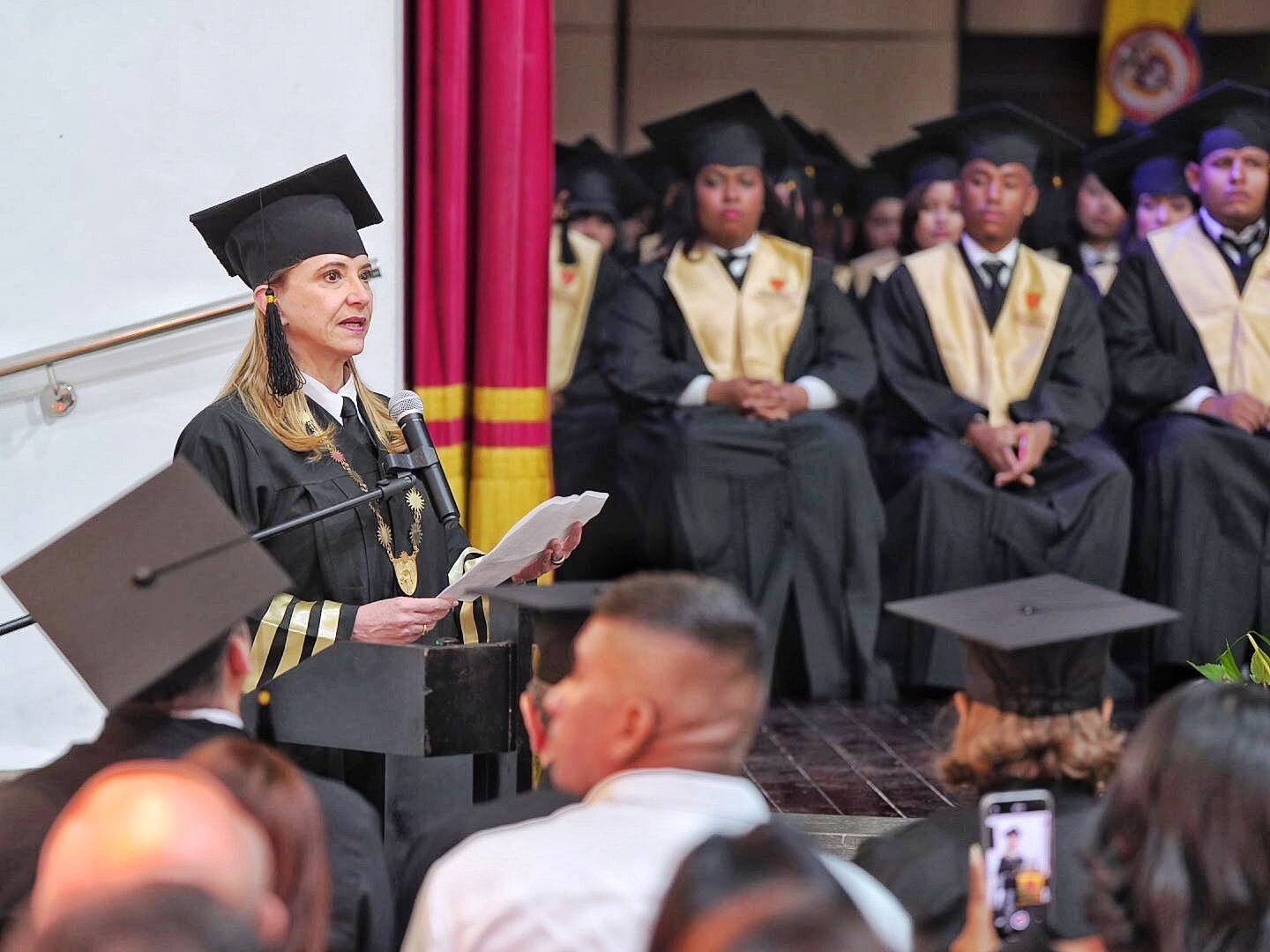 Graduación de 98 nuevos profesionales de Unibac