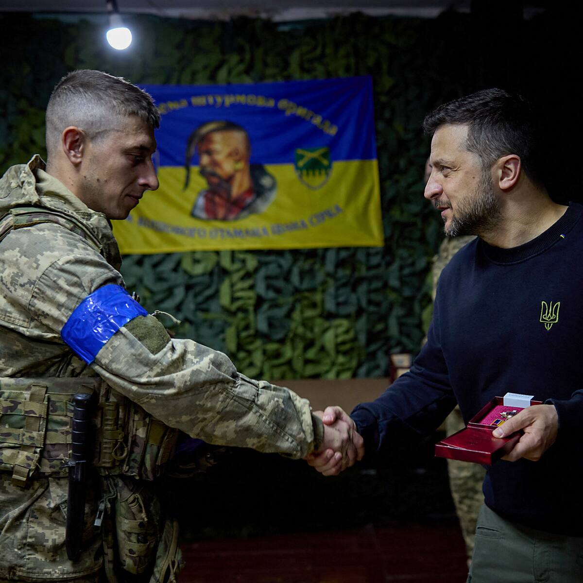 Ucrania recluta presos para enfrentar a Rusia a cambio de su libertad