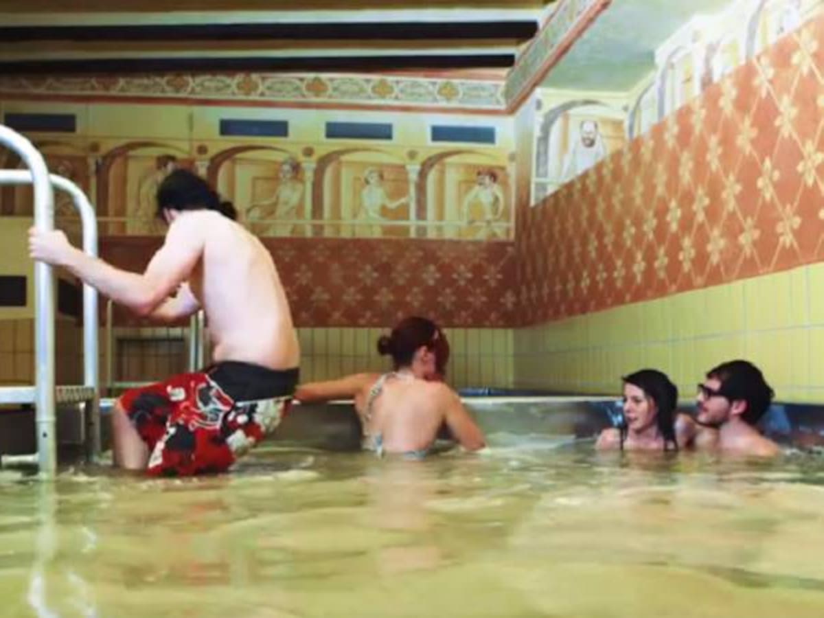 Se cumple uno de los sueños más anhelados de la humanidad: Una piscina de cerveza