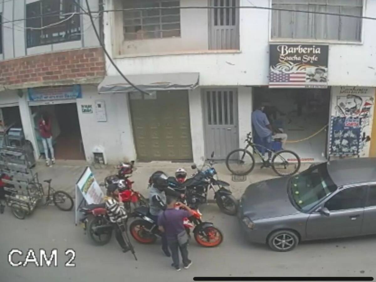 Historia: Ladrón robaba motos y exigía dinero para devolverlas y pagar el parqueadero