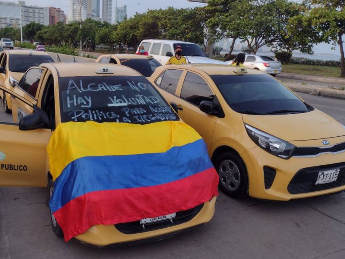Taxistas de Cartagena protestan por falta de control al transporte ilegal