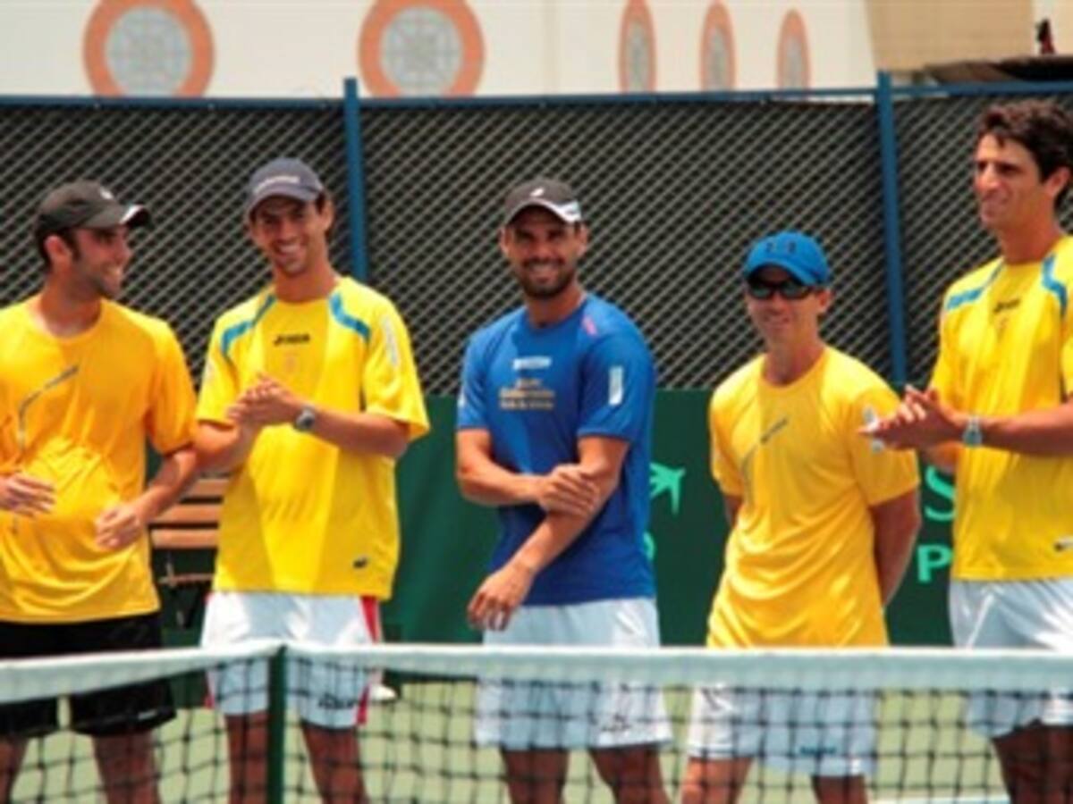Colombia y Japón empatan en la primera jornada de Copa Davis