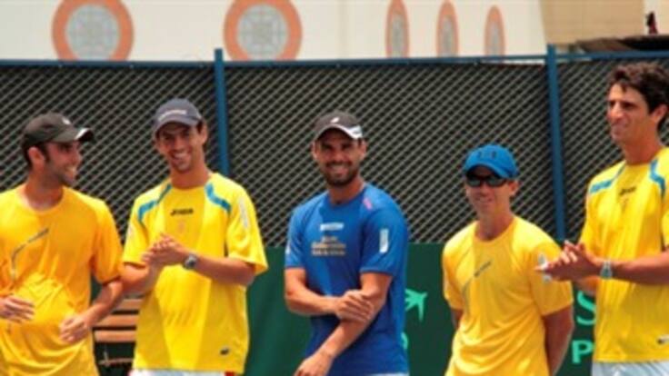 Colombia y Japón empatan en la primera jornada de Copa Davis