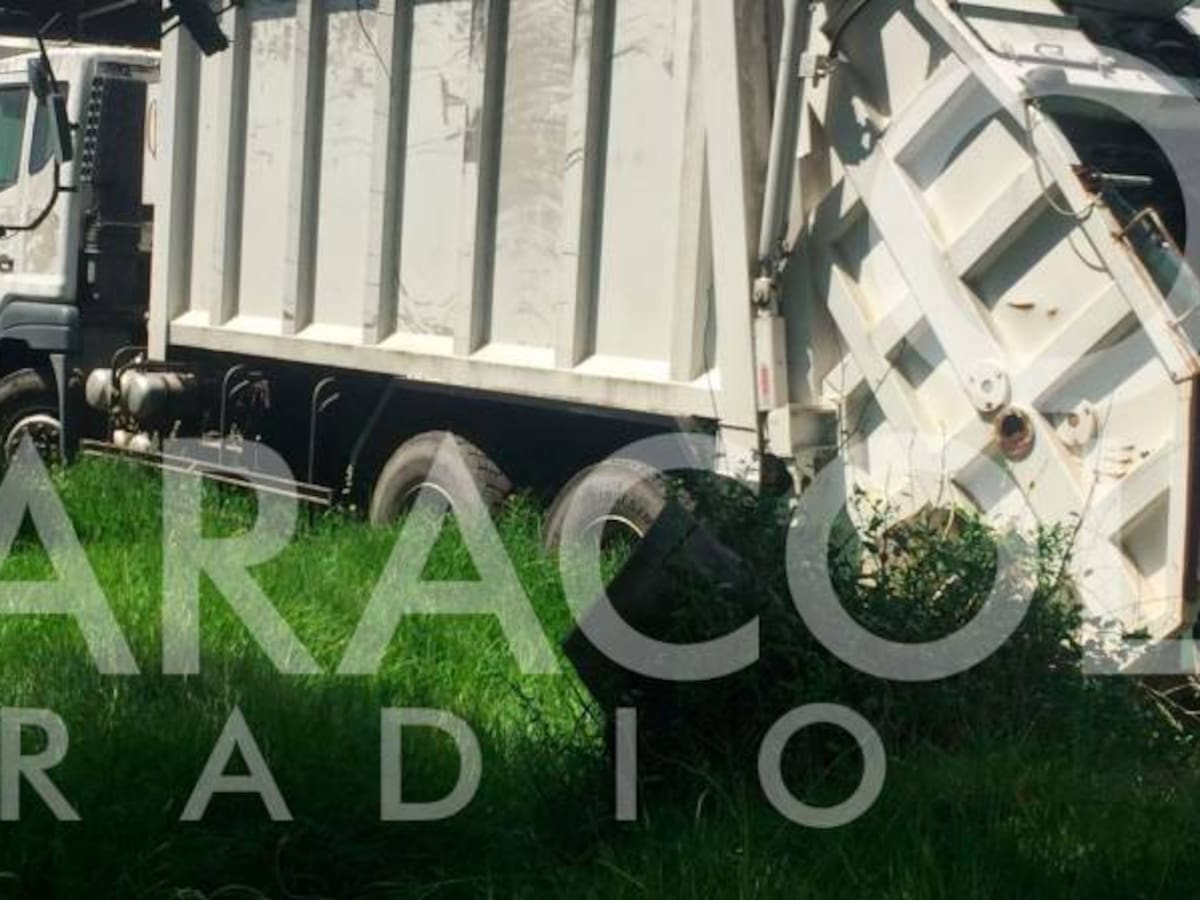 Camiones recolectores de basura de Aguas de Bogotá serán vendidos