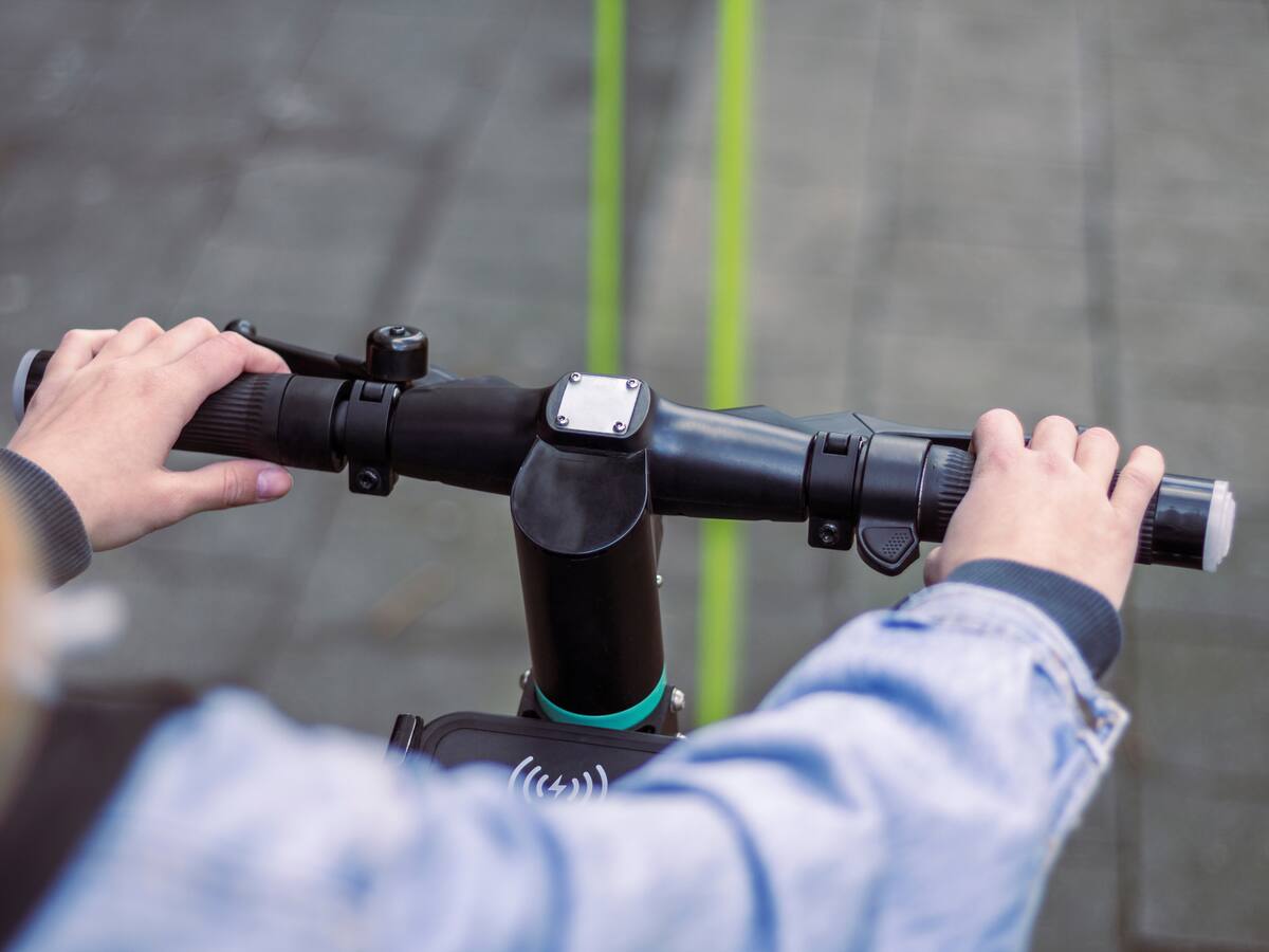 ¿Qué requisitos debe cumplir para usar patineta eléctrica en Colombia?Debe adquirir seguro