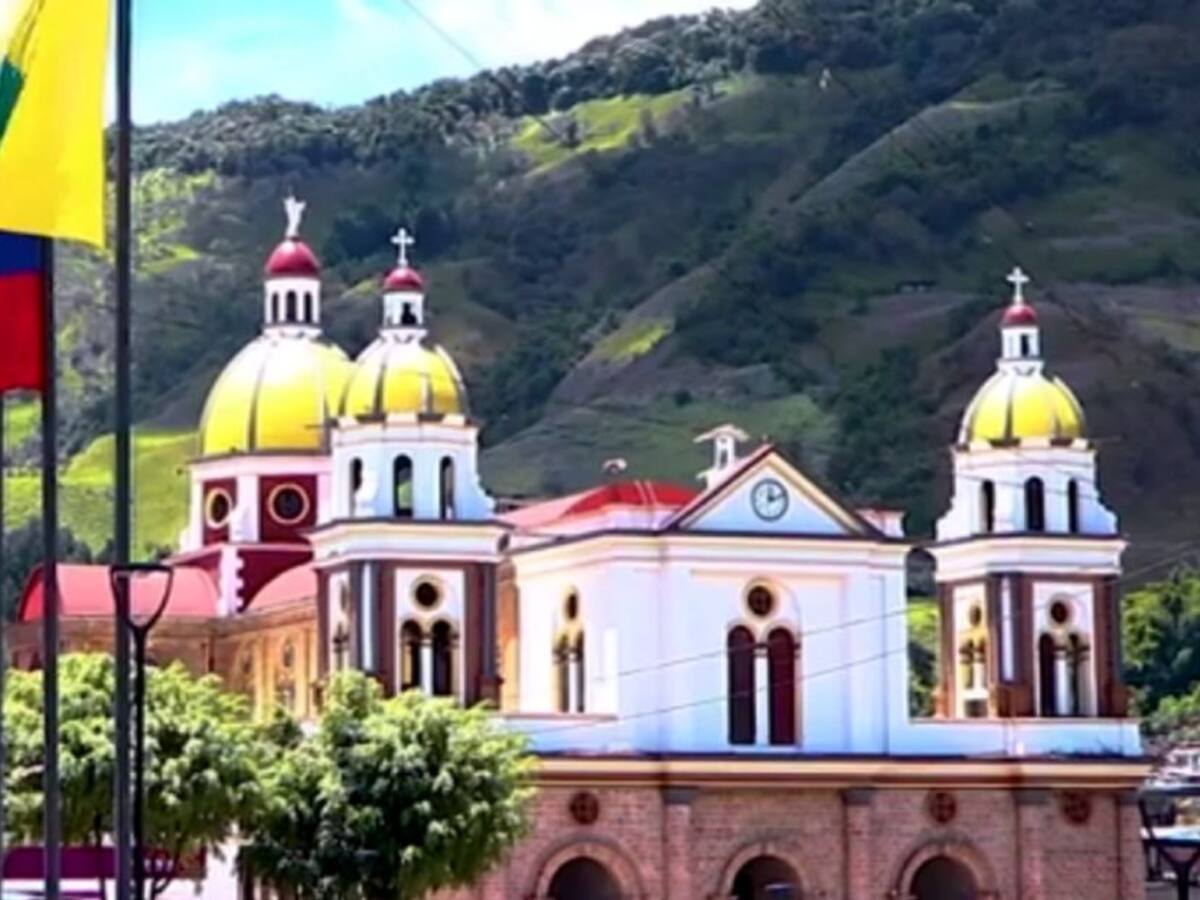 Imputan cargos a un exalcalde de Manzanares, Caldas