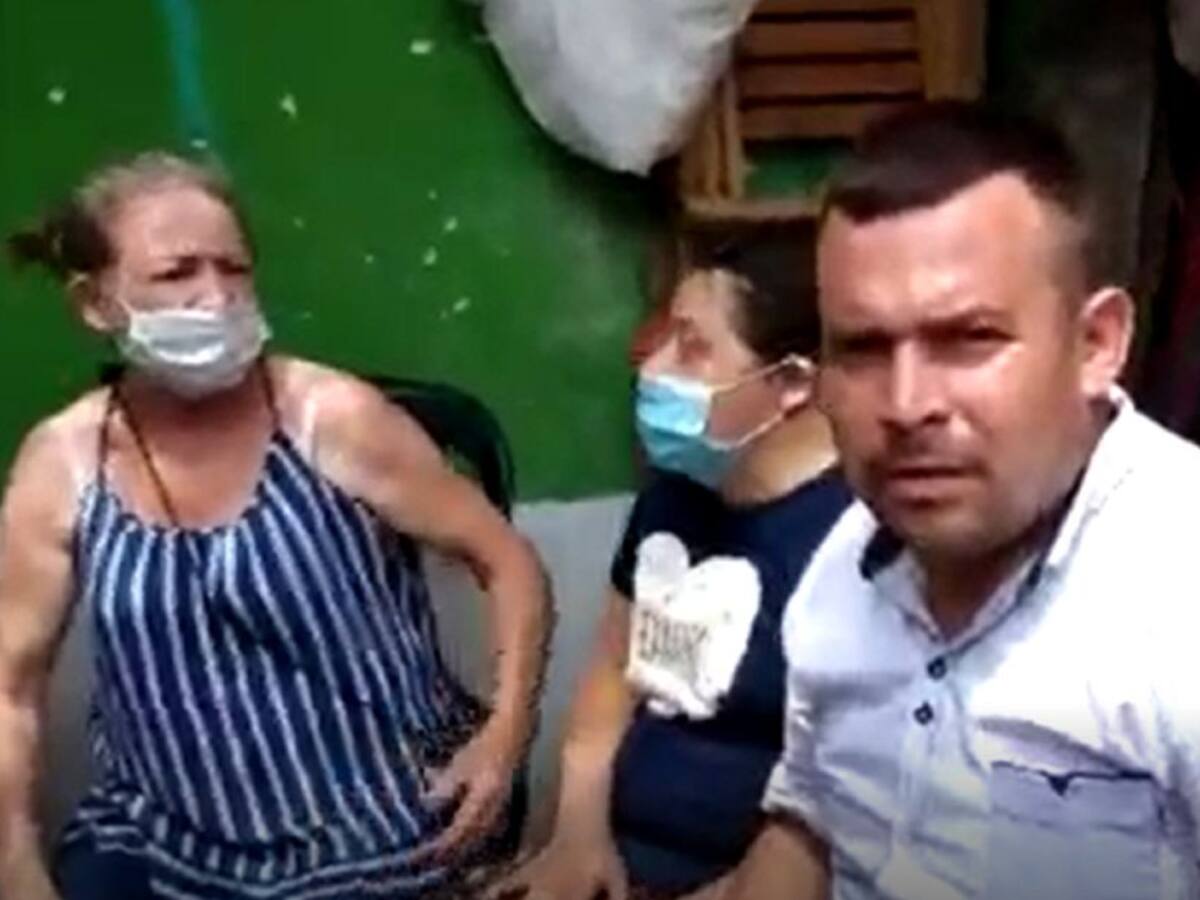 VIDEO: Piden ayuda para enterrar a familiar