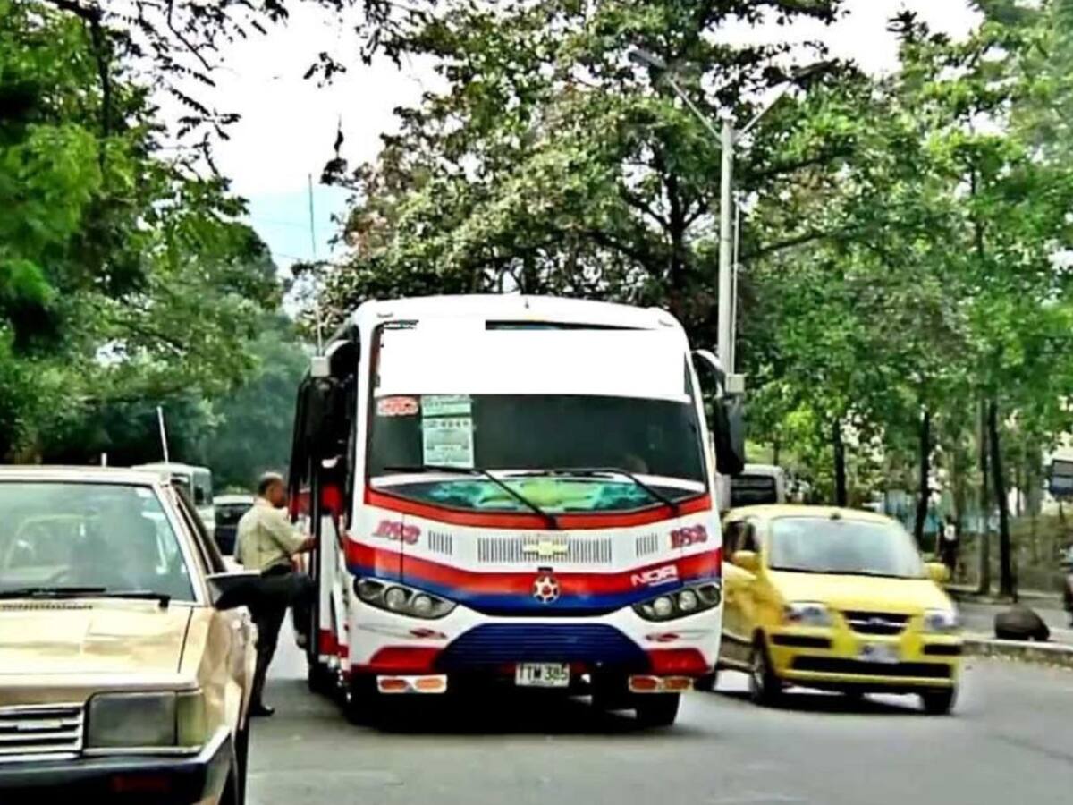 Conductor de bus evita ser atracado en Itagüí